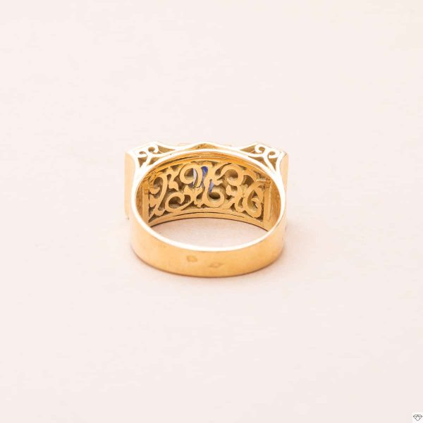 Bague Tank Art Deco or jaune saphir