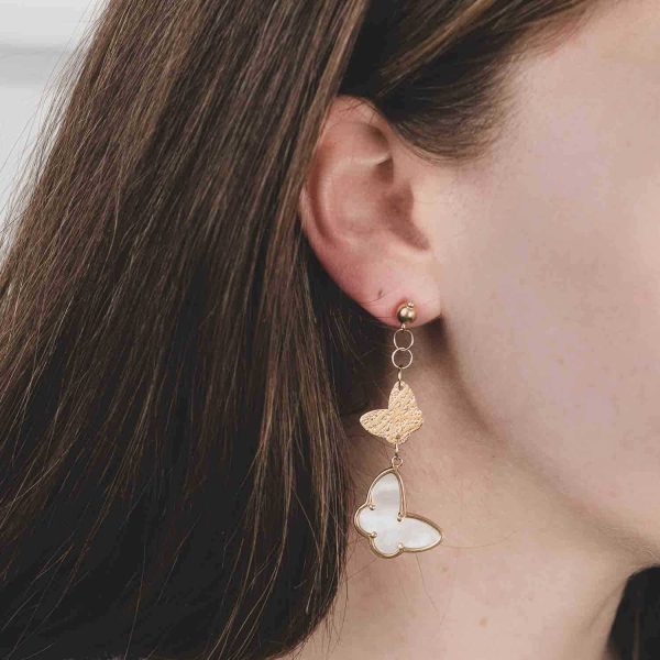 759805_boucles_oreilles_or_jaune_papillons_nacre