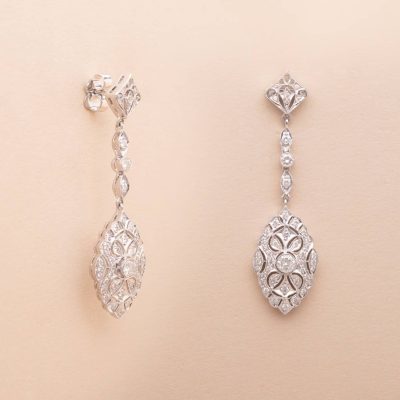 760605_Inaya_Paire de pendants d'oreilles_or_diamants