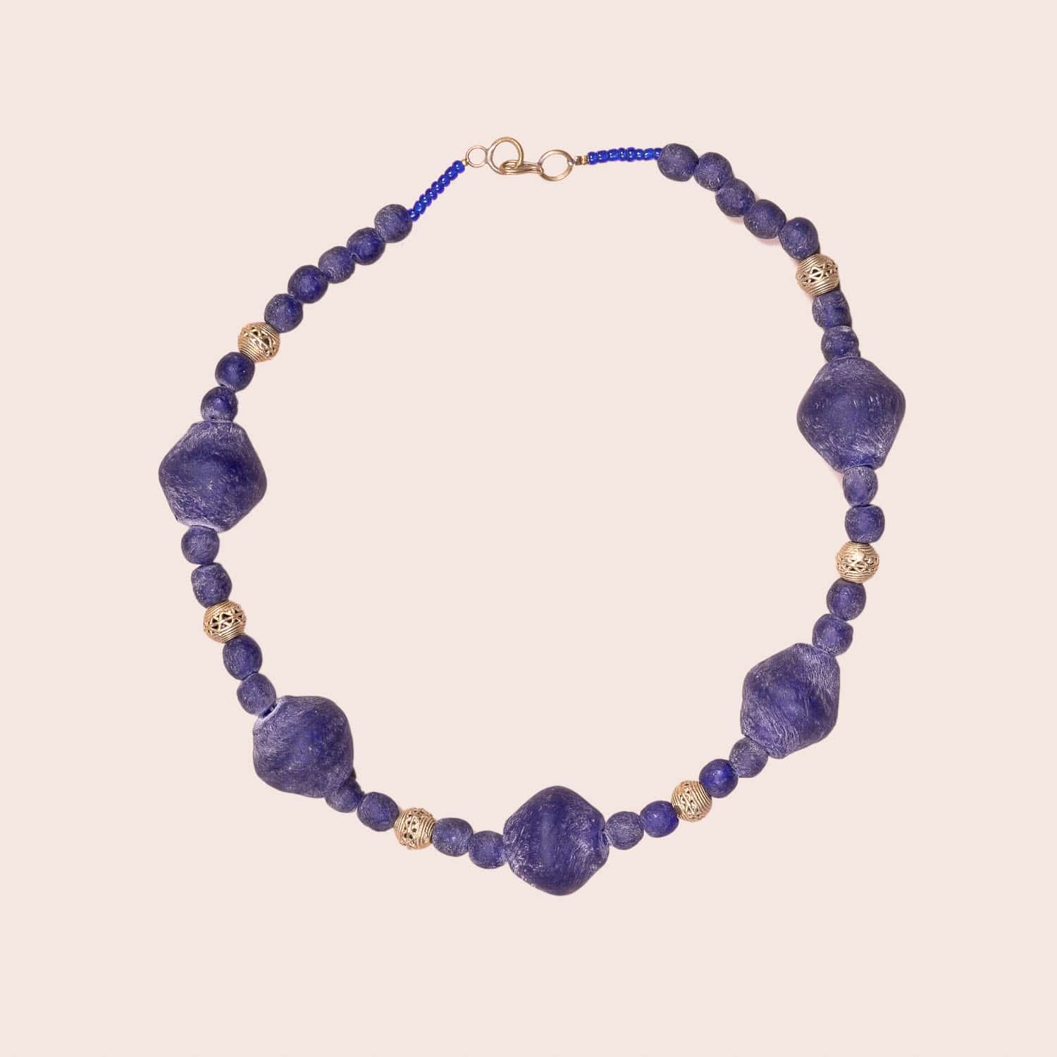 760849_Egée_Collier_perles de verre bleu