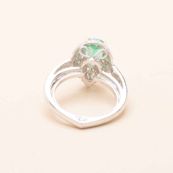 760951_Bague_émeraude poire_diamants