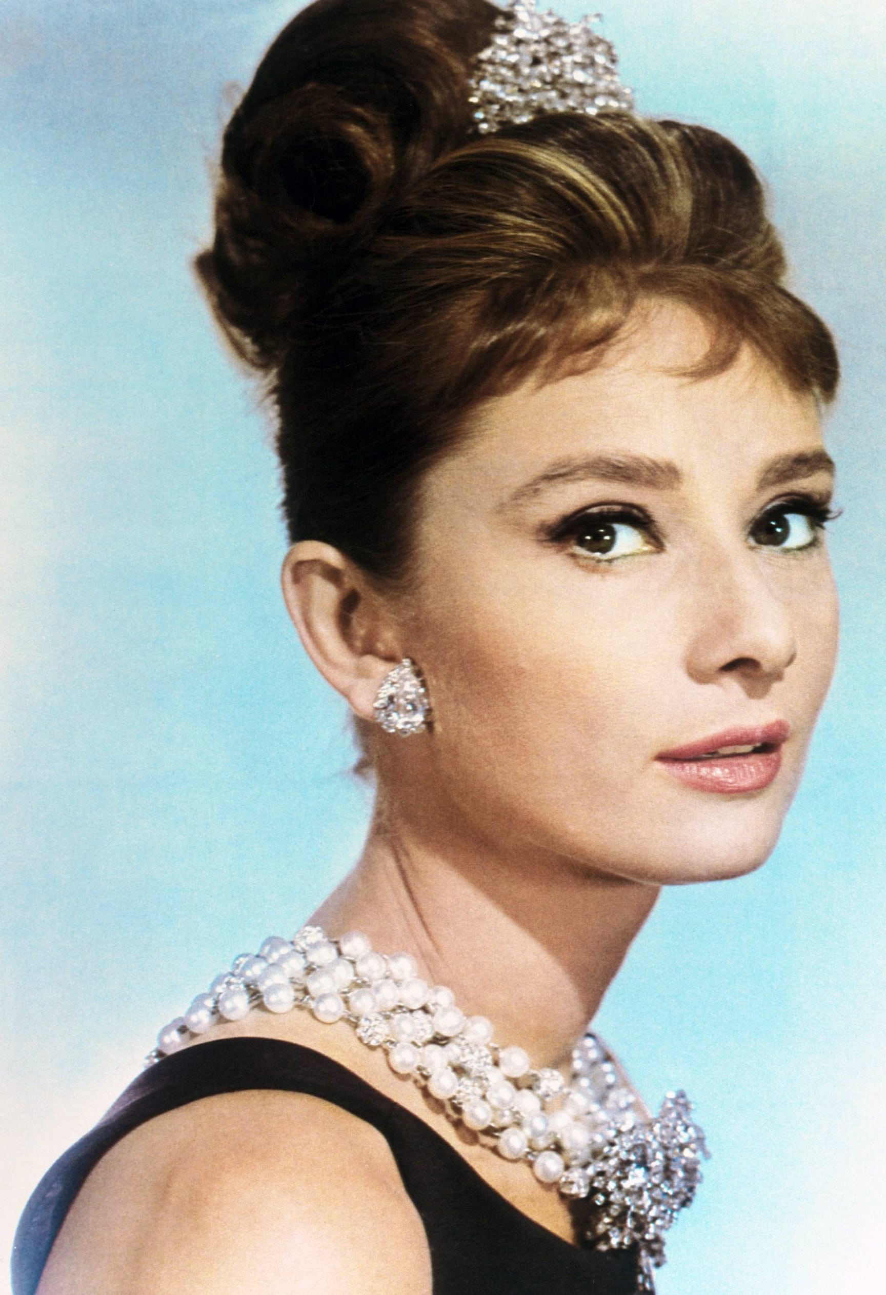 audrey-hepburn-collier-perles