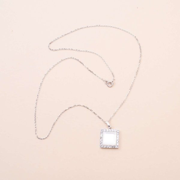 761178_collier_or_blanc_nacre_diamants