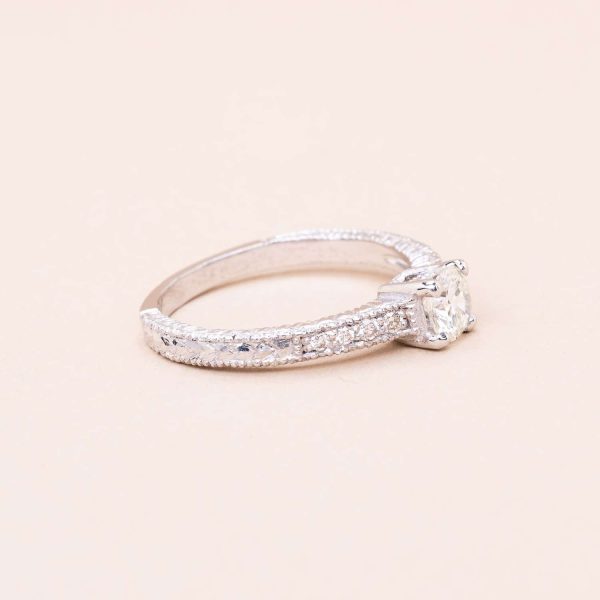 761347_Bague solitaire_or_diamants