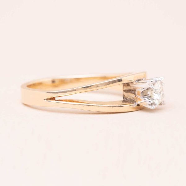 761549_Bague solitaire_or jaune_diamant