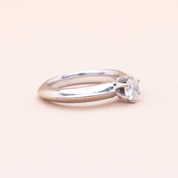 761575_bague_solitaire_diamant_0_37_carat