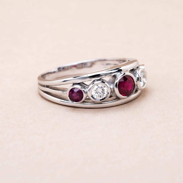 761635_bague_riviere_rubis_diamants