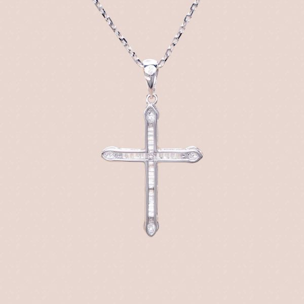 761644_pendentif_croix_diamants_baguette