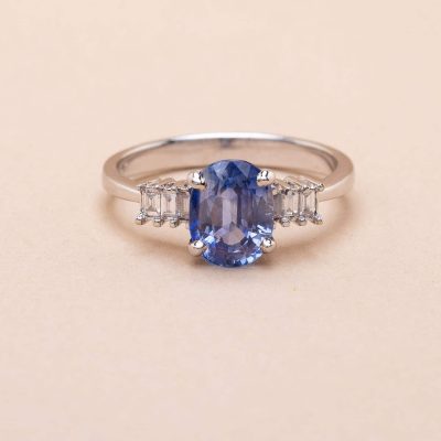 761734_bague_saphir_diamants_baguette