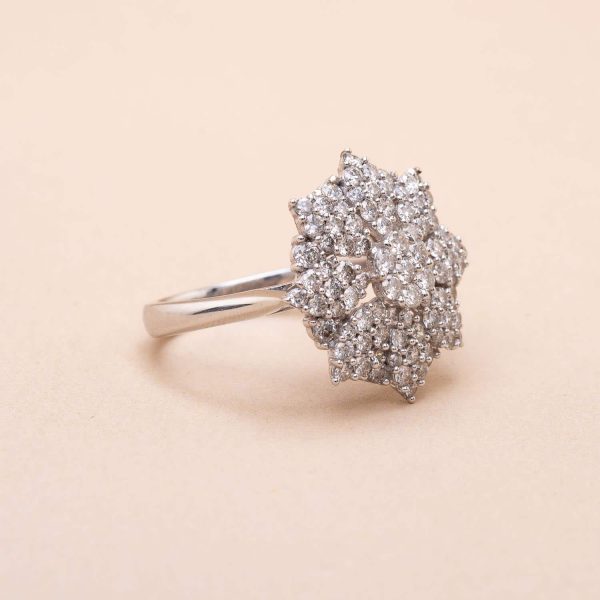 761705_bague_fleur_diamants