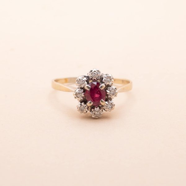 762060_001_Bague_or_gris_rubis_et_diamants