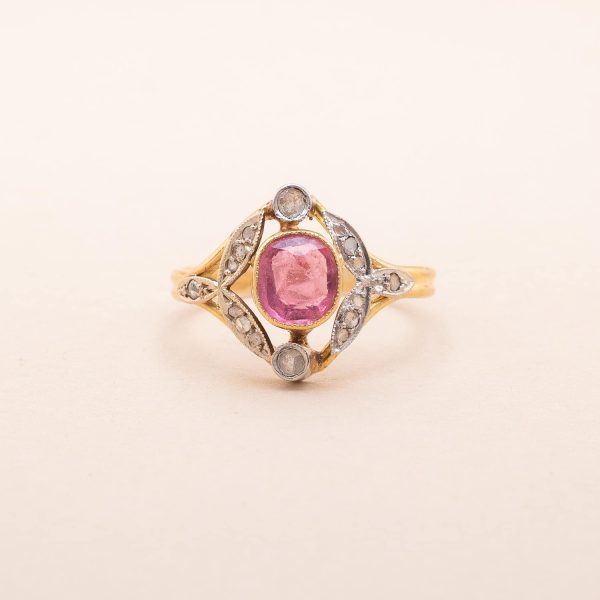 762063_Bague en or, pierre rose, diamants roses