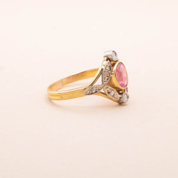 762063_Bague en or, pierre rose, diamants roses