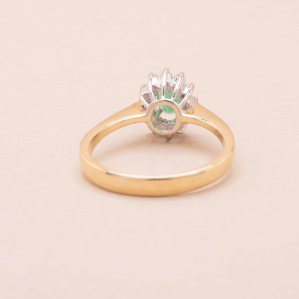 762109_Bague_or_diamants_émeraude